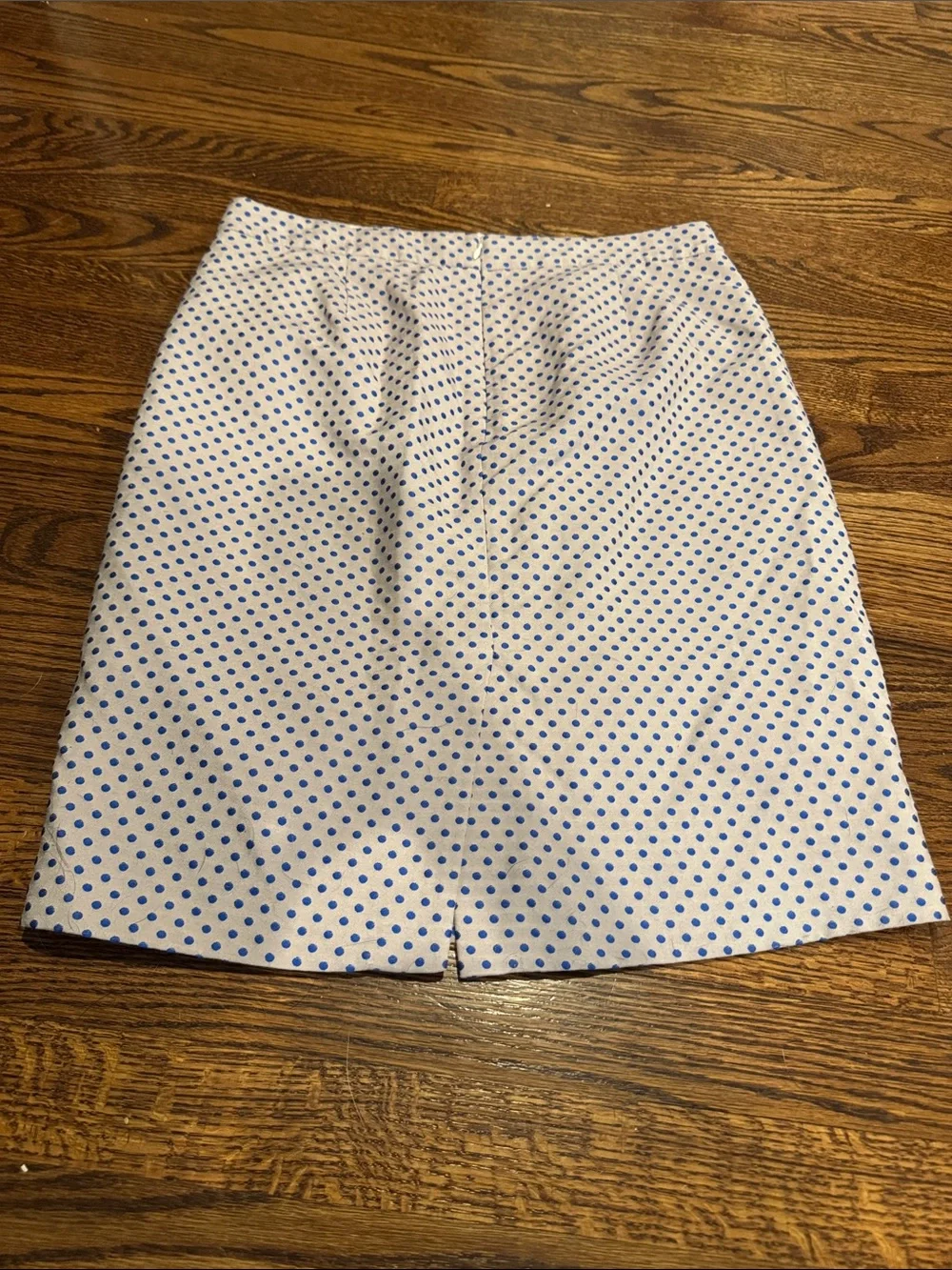 J Crew The Pencil Skirt in Size 6 Taupe with Blue Polka Dots